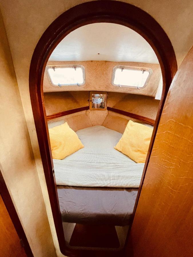 Hotel Stylish 80'S Fishing Boat à Sant Adrià de Besòs Extérieur photo